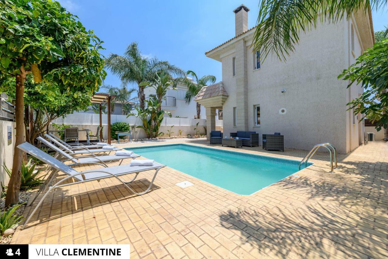 Blue Water Bay Villas Paralimni Exterior photo